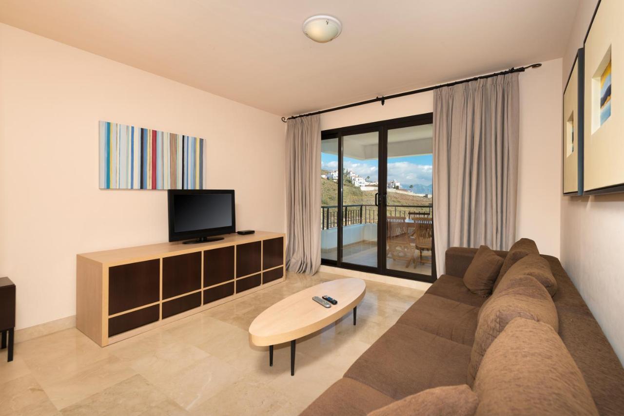 Amplio Apartamento De 2 Dormitorios Vista Mar Lateral Torrox Kültér fotó