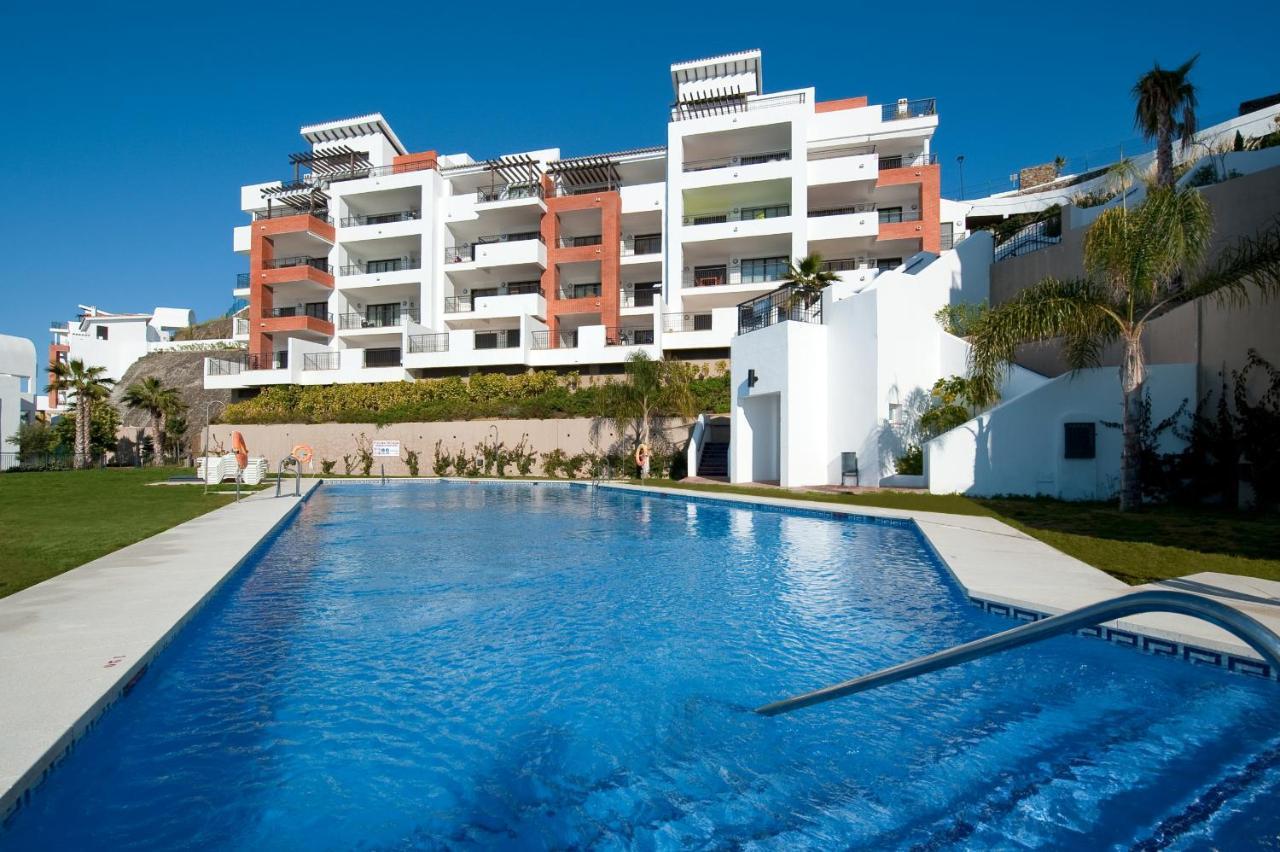 Amplio Apartamento De 2 Dormitorios Vista Mar Lateral Torrox Kültér fotó
